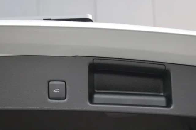 Ford Kuga (2025) thumbnail 13