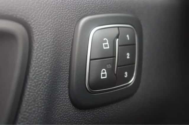 Ford Kuga (2025) thumbnail 19