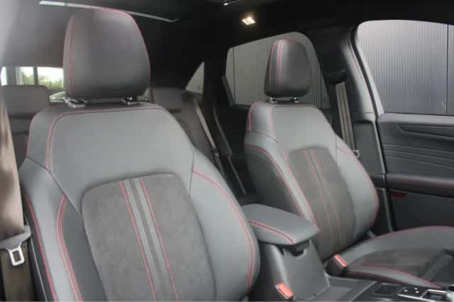 Ford Kuga (2025) thumbnail 24