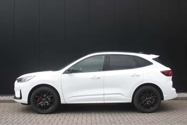 Ford Kuga (2025) thumbnail 3