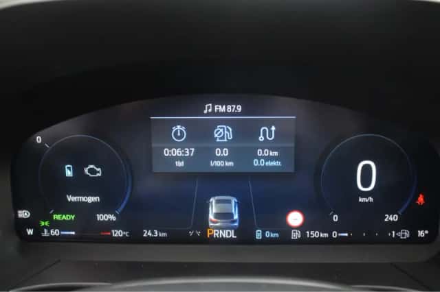 Ford Kuga (2025) thumbnail 27