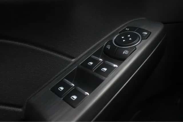 Ford Kuga (2025) thumbnail 41
