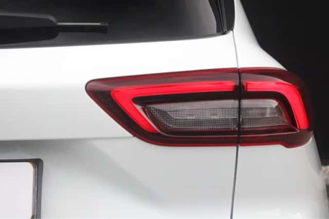 Ford Kuga (2025) thumbnail 9
