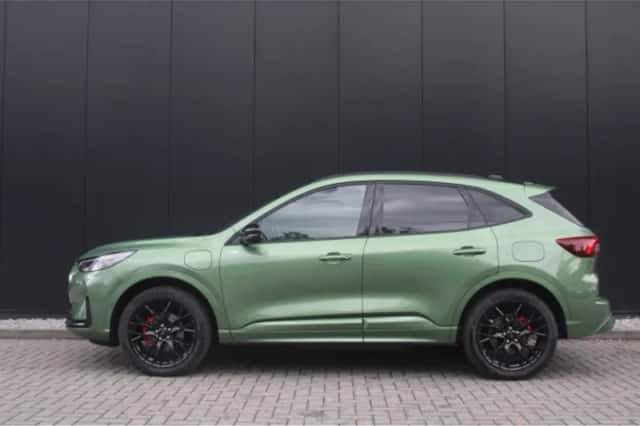 Ford Kuga (2025) thumbnail 3