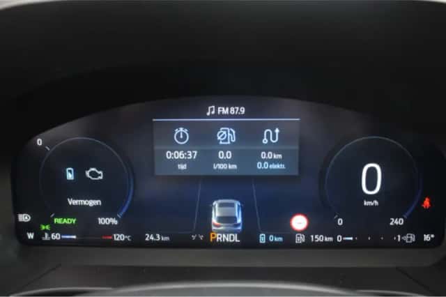 Ford Kuga (2025) thumbnail 25