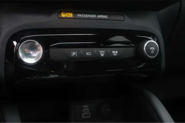 Ford Kuga (2025) thumbnail 38