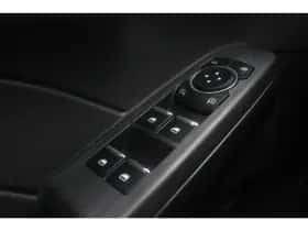 Ford Kuga (2025) thumbnail 39