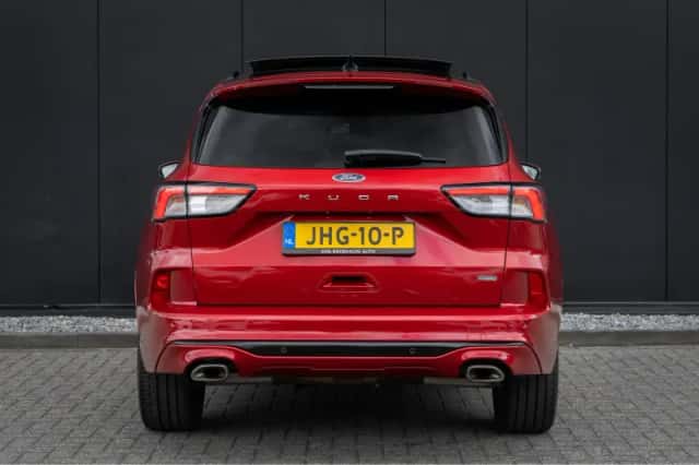 Ford Kuga (2021) thumbnail 5