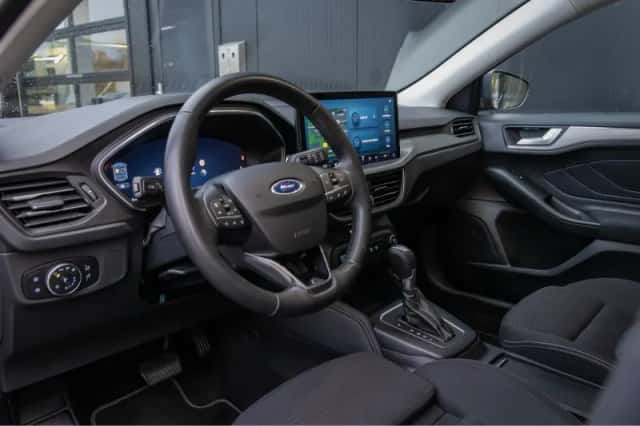 Ford Focus (2024) thumbnail 5