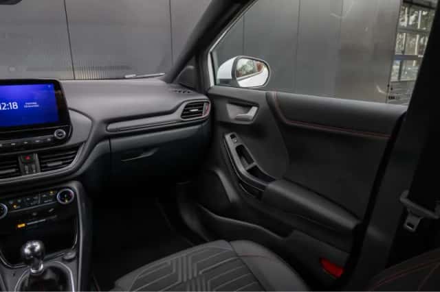 Ford Puma (2024) thumbnail 42