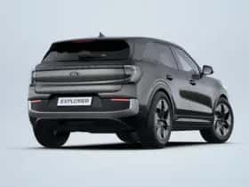 Ford Explorer (2025) thumbnail 3