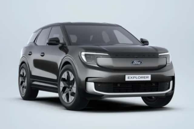 Ford Explorer (2025) thumbnail 4