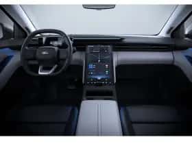 Ford Explorer (2025) thumbnail 5