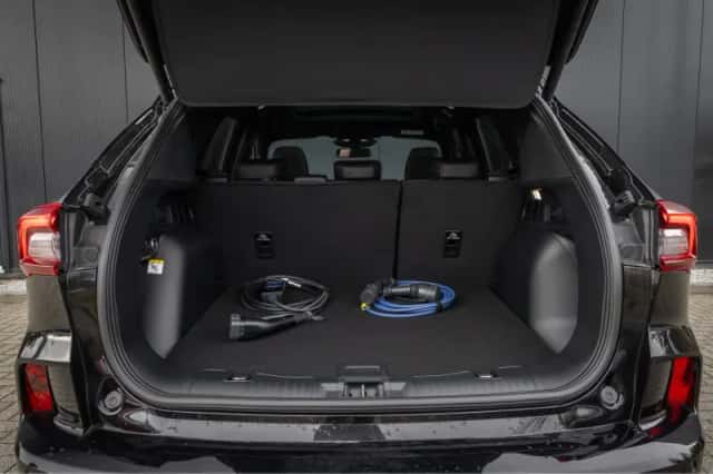 Ford Kuga (2025) thumbnail 28
