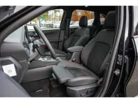 Ford Kuga (2025) thumbnail 4