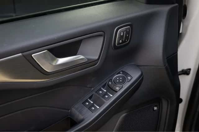 Ford Kuga (2026) thumbnail 31