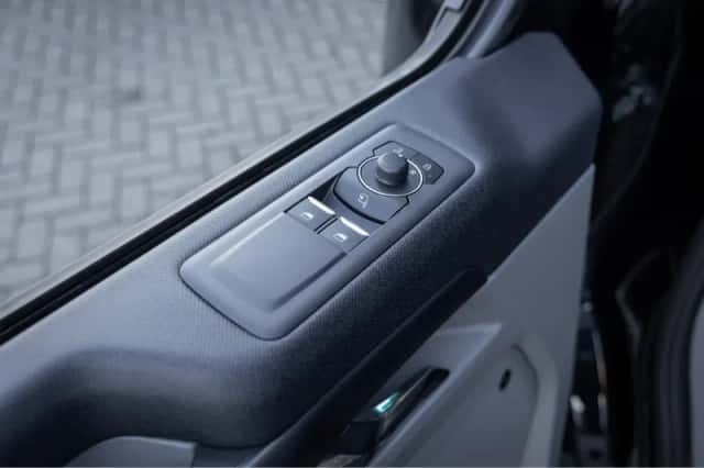 Ford Transit Custom (2026) thumbnail 33