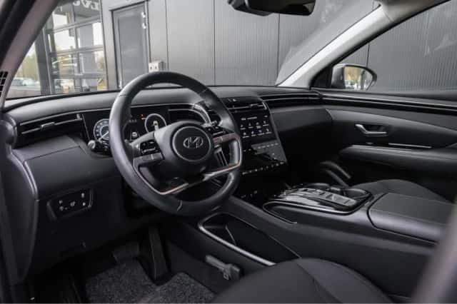 Hyundai Tucson (2023) thumbnail 12