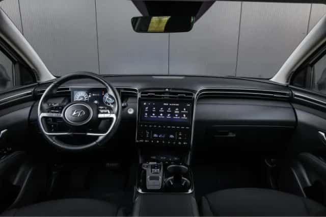 Hyundai Tucson (2023) thumbnail 3