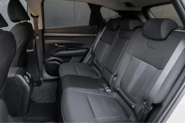 Hyundai Tucson (2023) thumbnail 5