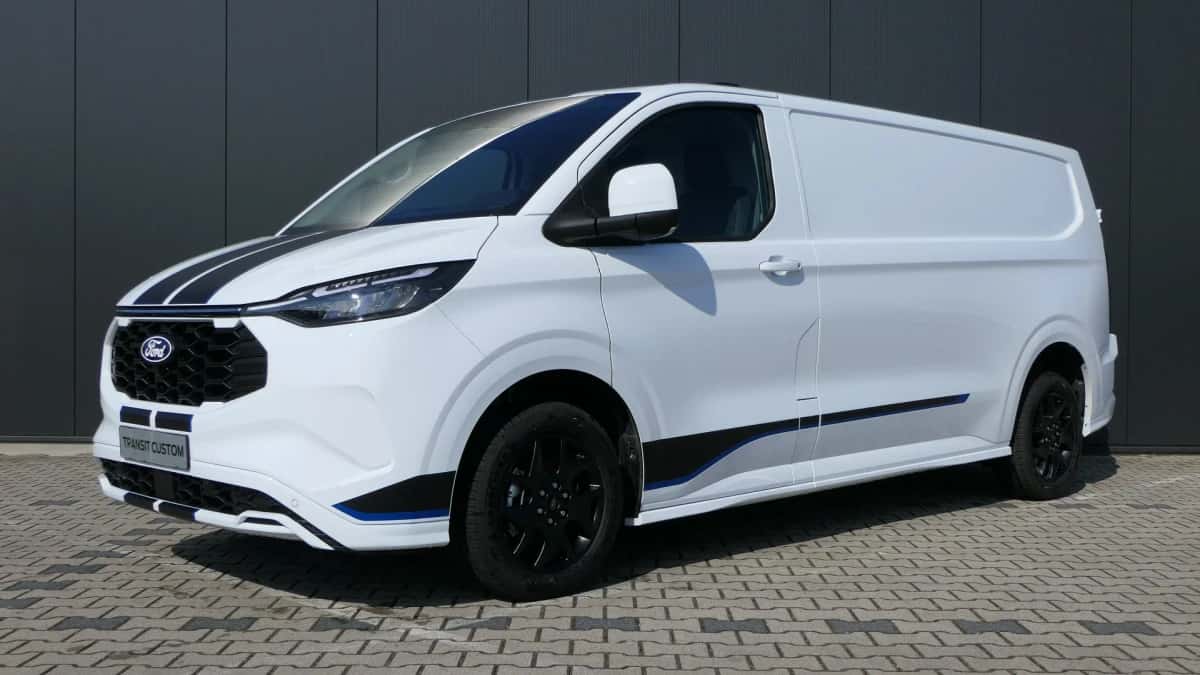Ford Transit Custom (2025) — foto 1