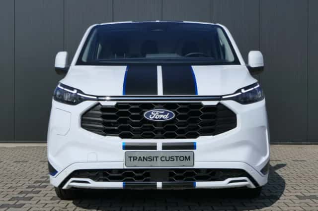 Ford Transit Custom (2025) thumbnail 4