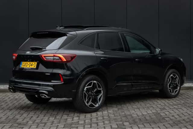Ford Kuga (2025) thumbnail 2