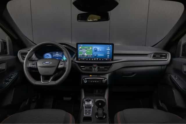 Ford Kuga (2025) thumbnail 3