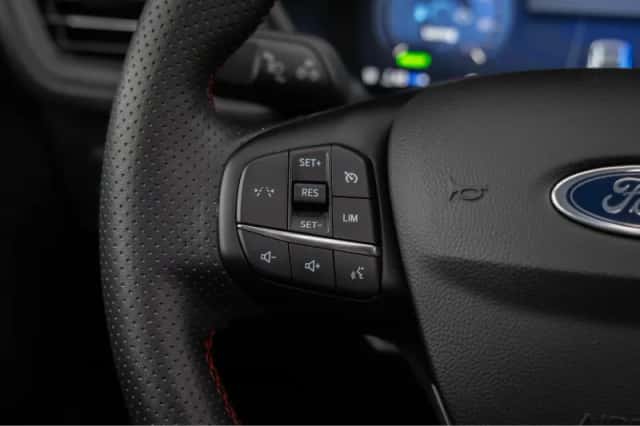 Ford Kuga (2025) thumbnail 23