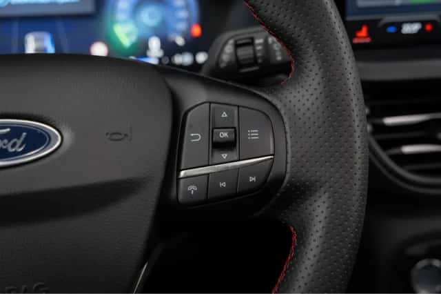 Ford Kuga (2025) thumbnail 24
