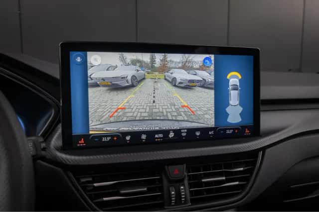 Ford Kuga (2025) thumbnail 39
