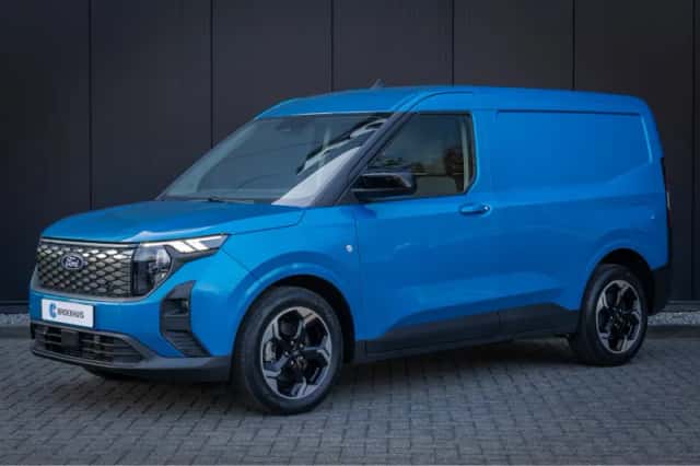 Ford E-Transit Courier (2025) thumbnail 1