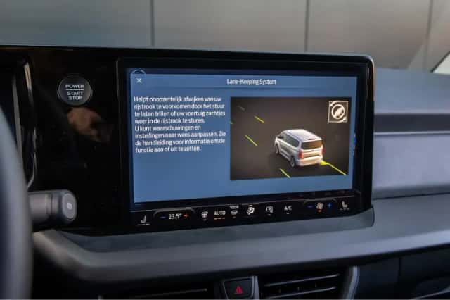 Ford E-Transit Courier (2025) thumbnail 22