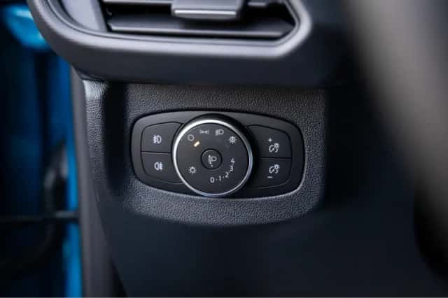 Ford E-Transit Courier (2025) thumbnail 26