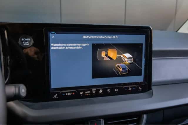 Ford E-Transit Courier (2025) thumbnail 40