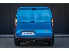 Ford E-Transit Courier (2025) thumbnail 5
