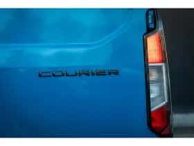 Ford E-Transit Courier (2025) thumbnail 10