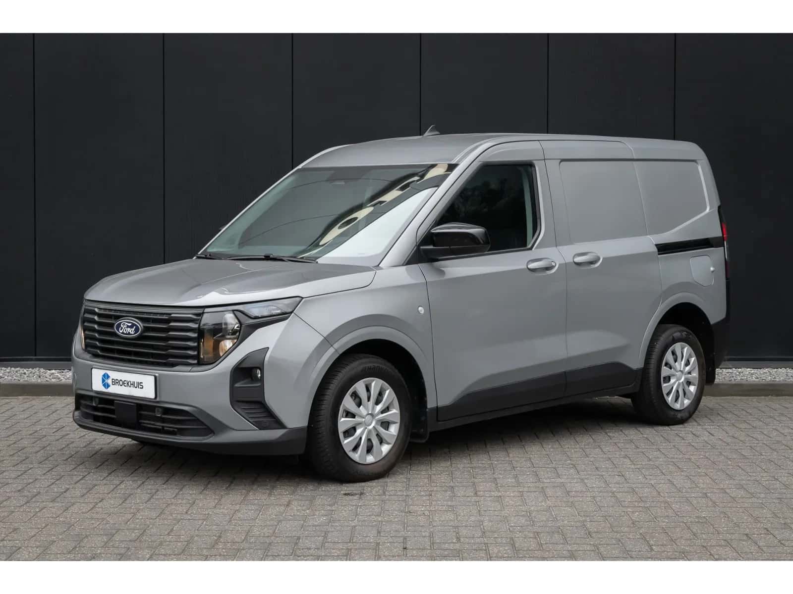 Ford Transit Courier (2024) — foto 1