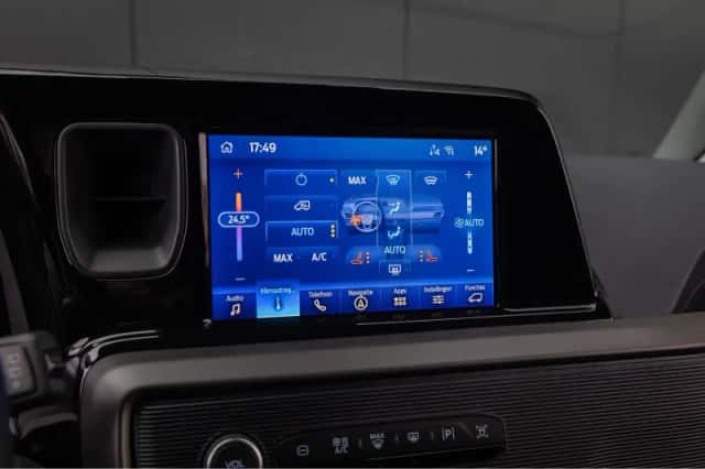 Ford Transit Courier (2024) thumbnail 21