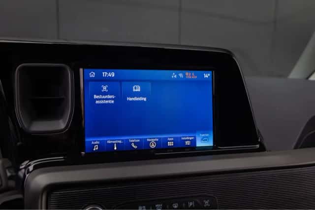 Ford Transit Courier (2024) thumbnail 26