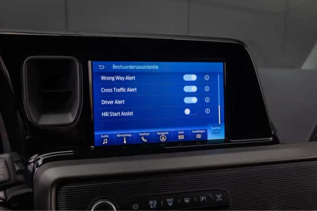 Ford Transit Courier (2024) thumbnail 29