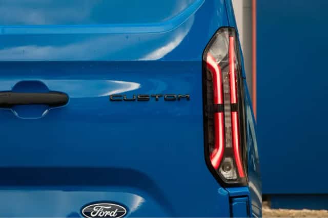 Ford E-Transit Custom (2026) thumbnail 11
