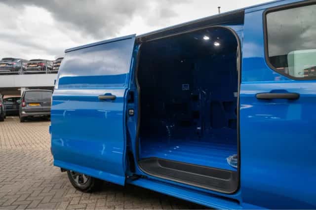 Ford E-Transit Custom (2026) thumbnail 14