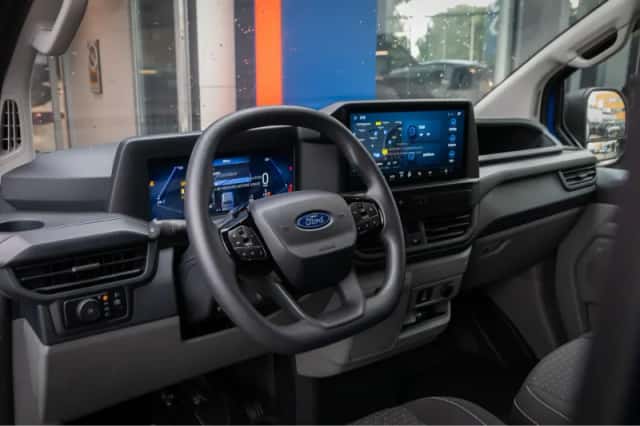 Ford E-Transit Custom (2026) thumbnail 24