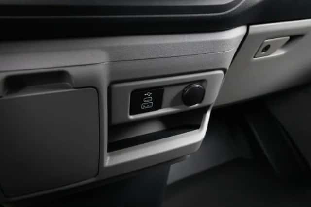 Ford E-Transit Custom (2026) thumbnail 41