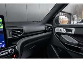 Ford Explorer (2023) thumbnail 16