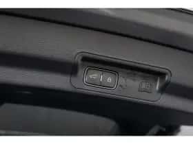 Ford Explorer (2023) thumbnail 53