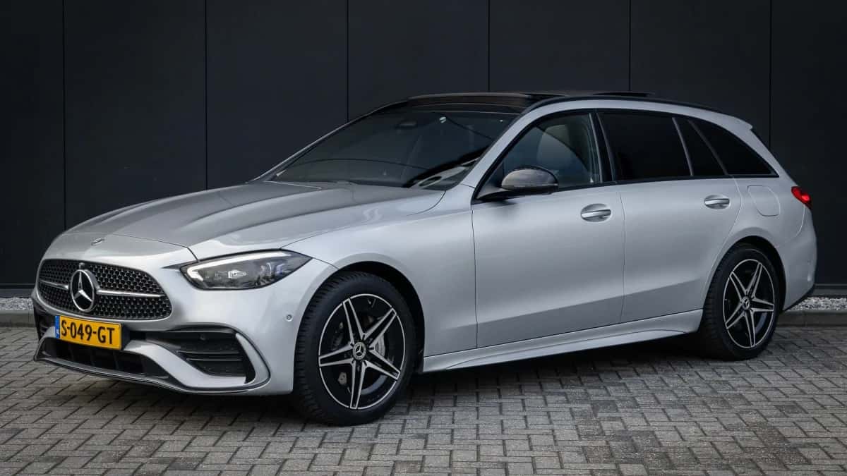 Mercedes-Benz C-Klasse (2023) — foto 1