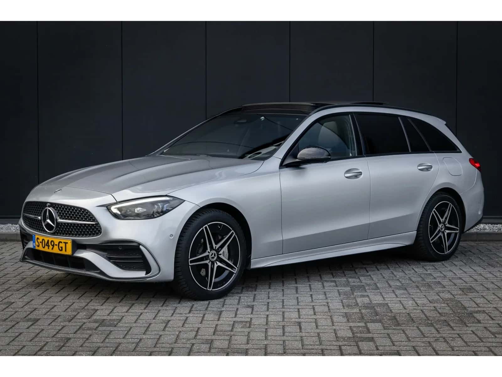 Mercedes-Benz C-Klasse (2023) — foto 1