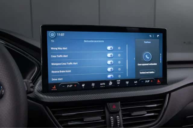 Ford Kuga (2025) thumbnail 16